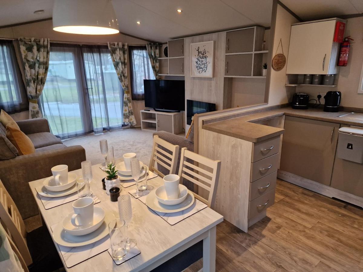 Billing Aquadrome- Bird Lake Pastures Holiday Caravan Sleep 6 Northampton Eksteriør bilde